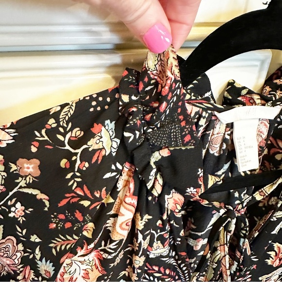H&M Women’s Black Paisley Floral Ruffle Collar Peasant Boho Midi Dress Flowy 4 - Picture 9 of 10